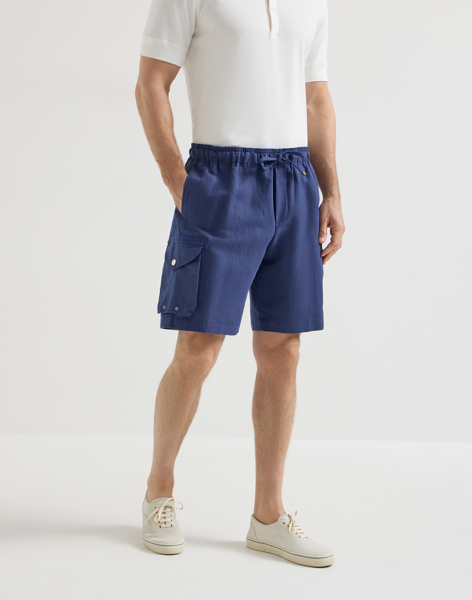 Bermuda Shorts - Front view - View Full Screen