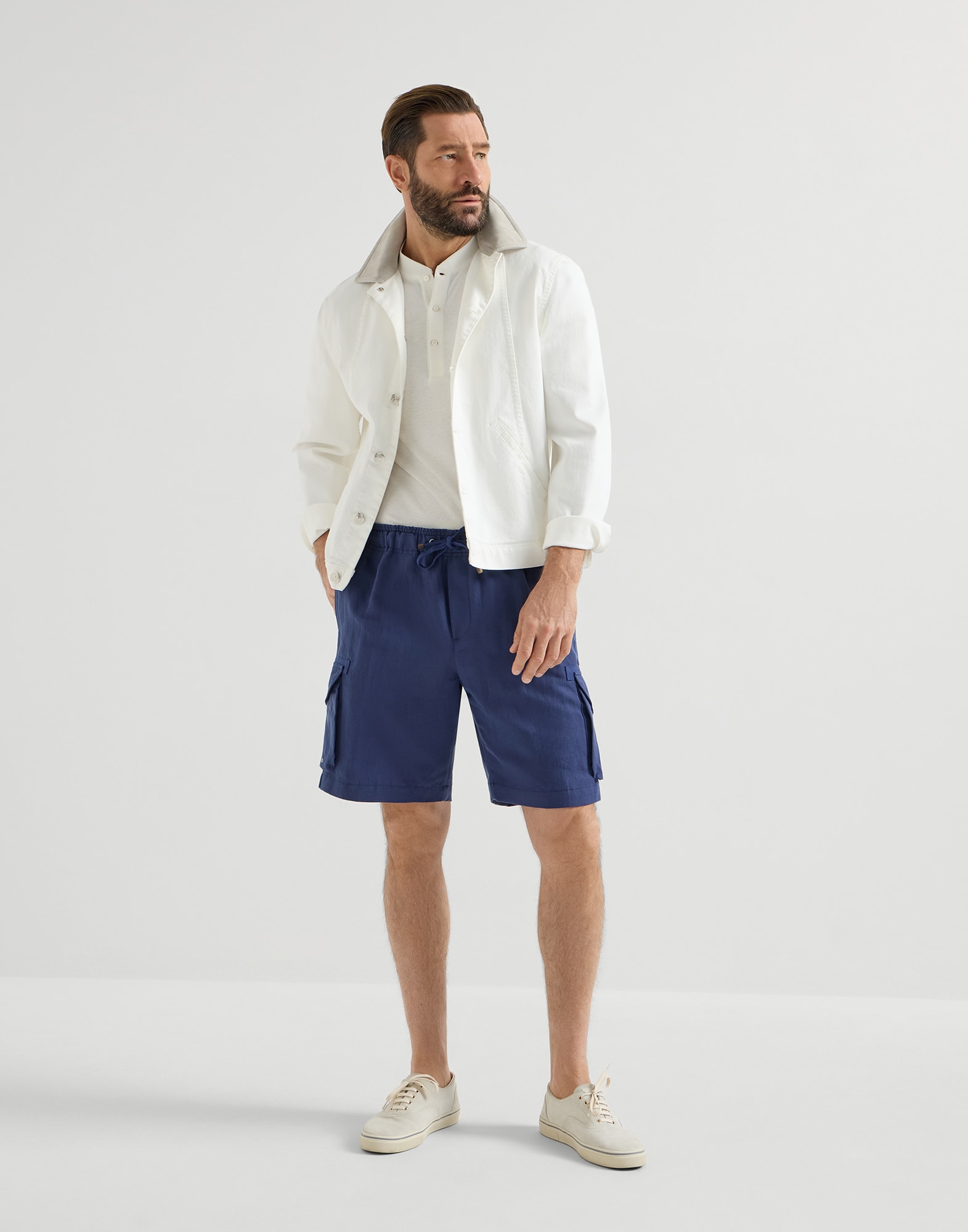 Bermuda Shorts - Full look - View Full Screen