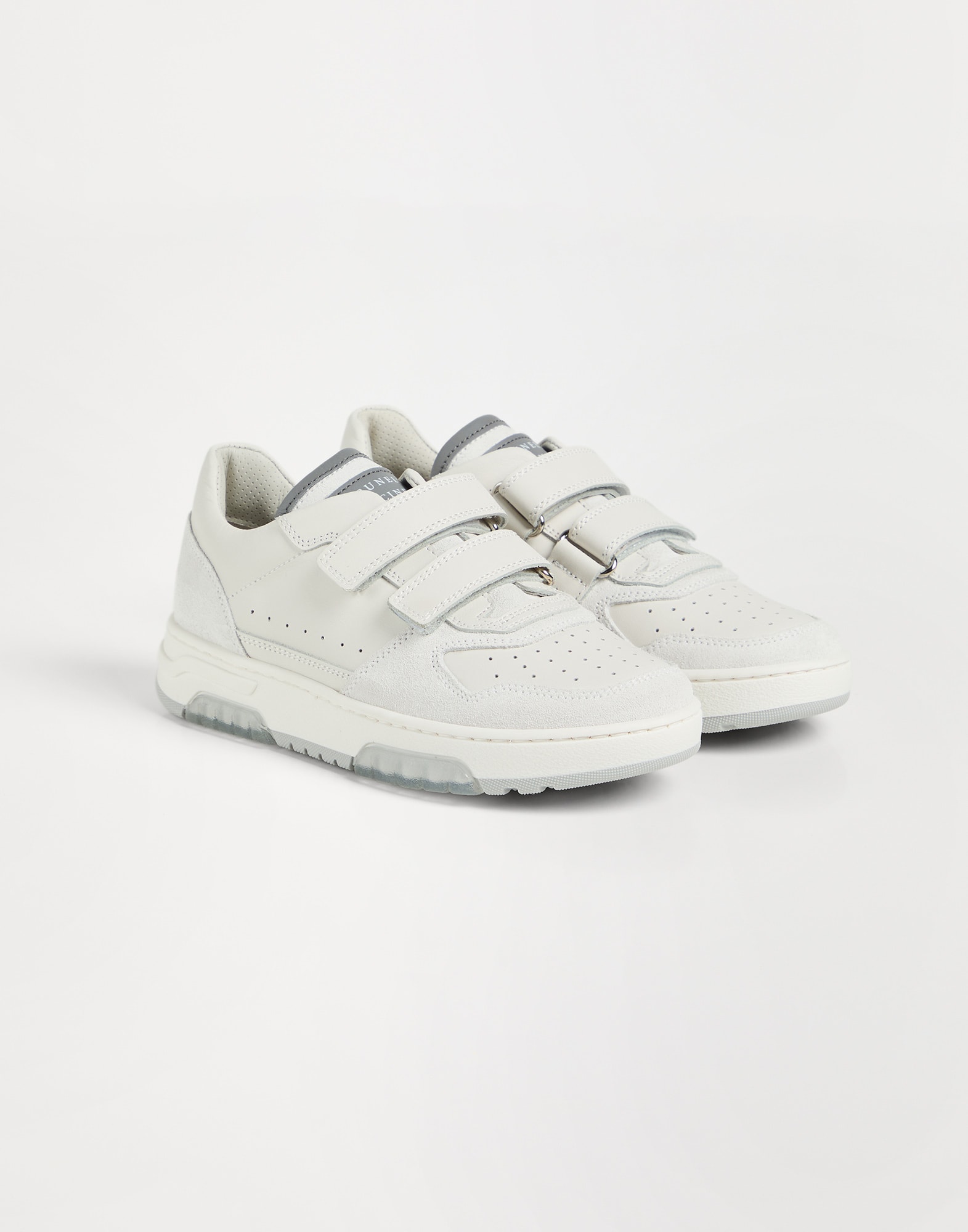 Sneakers - Front view - View Full Screen