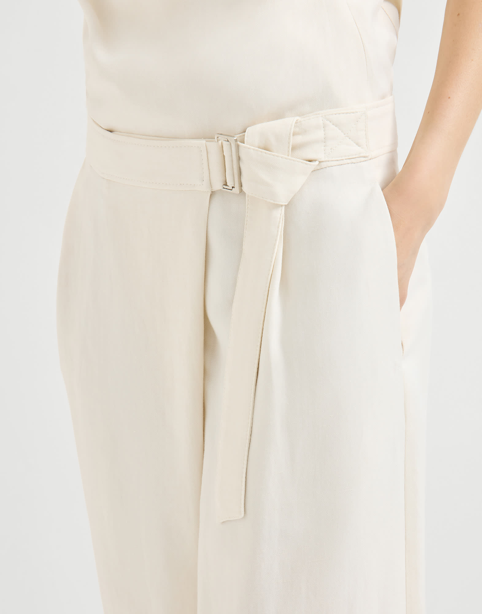 Wide - Detail view - View Full Screen