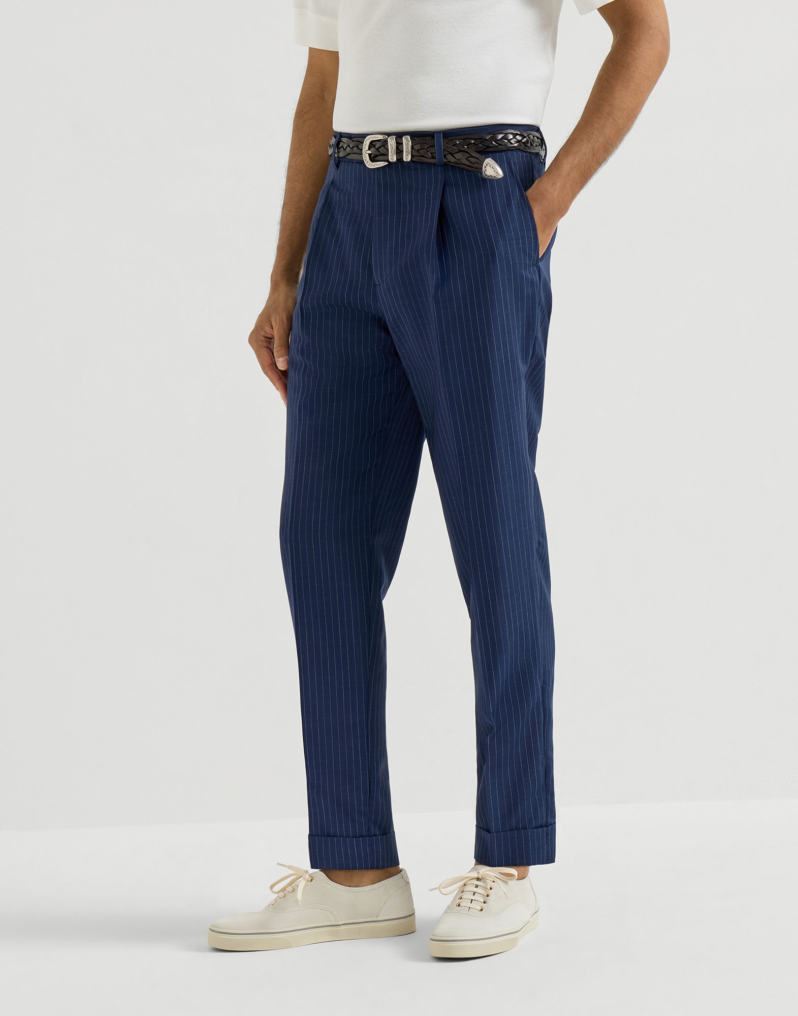 Pleated - Front view - View Full Screen