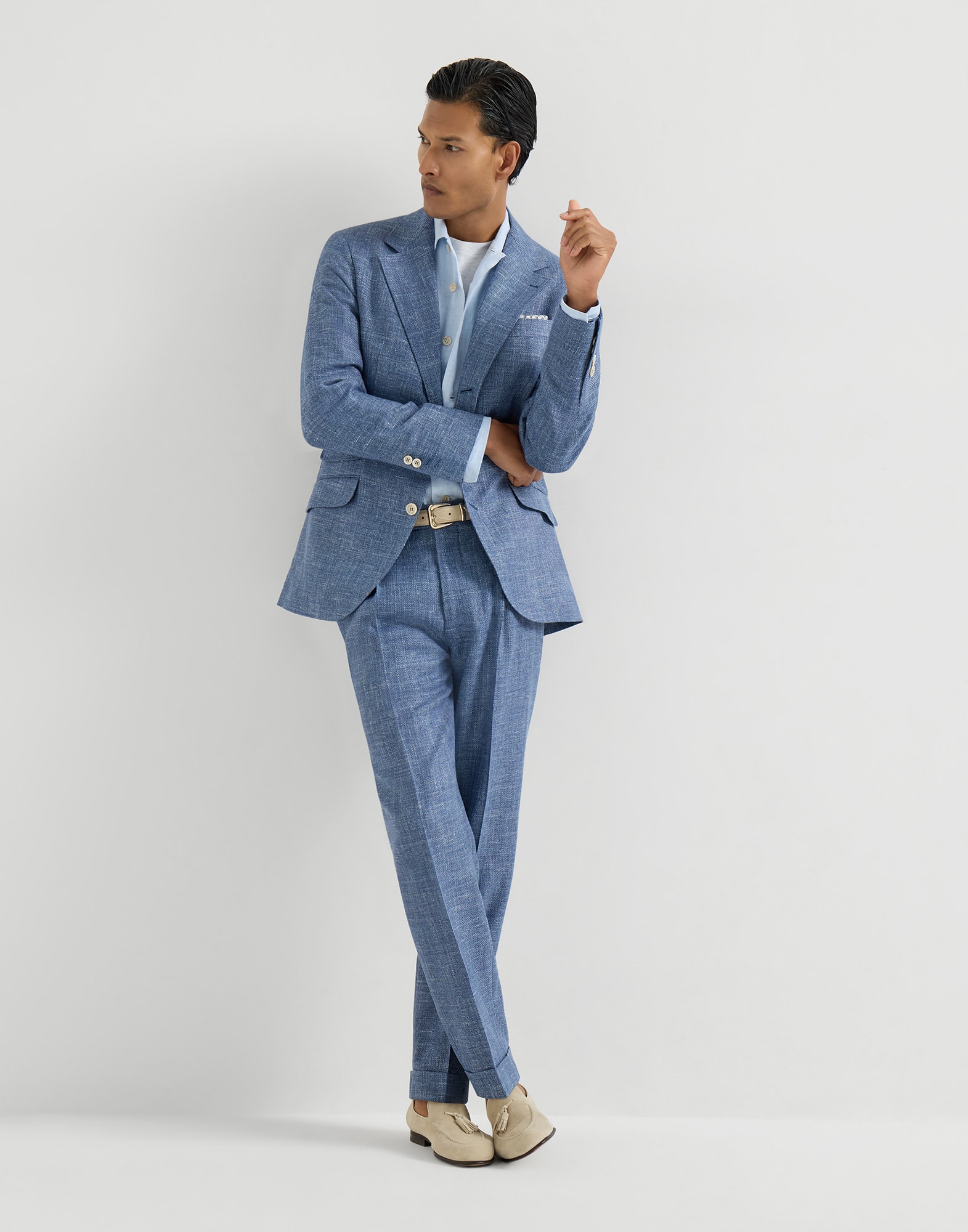 Pleated - Full look - View Full Screen