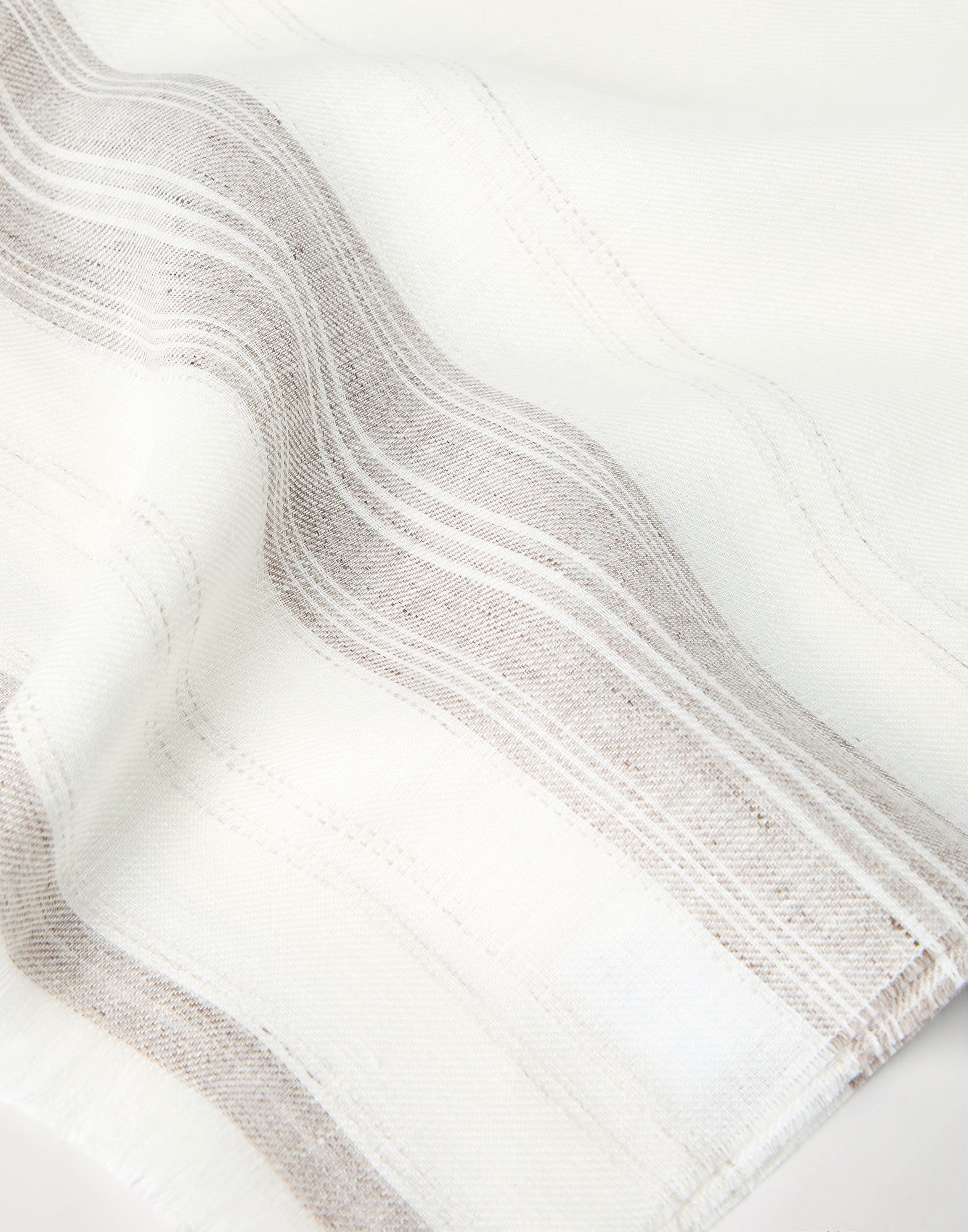 Solid Color - Detail view - View Full Screen