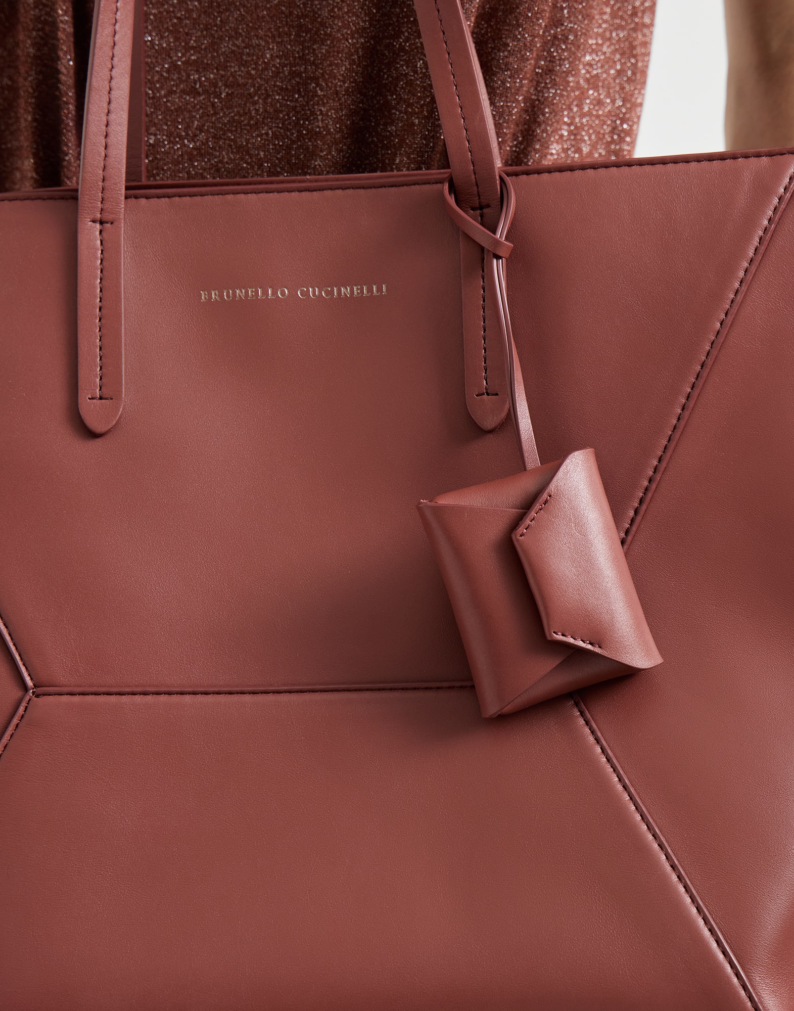 Special Accessories - Editorial view - View Full Screen