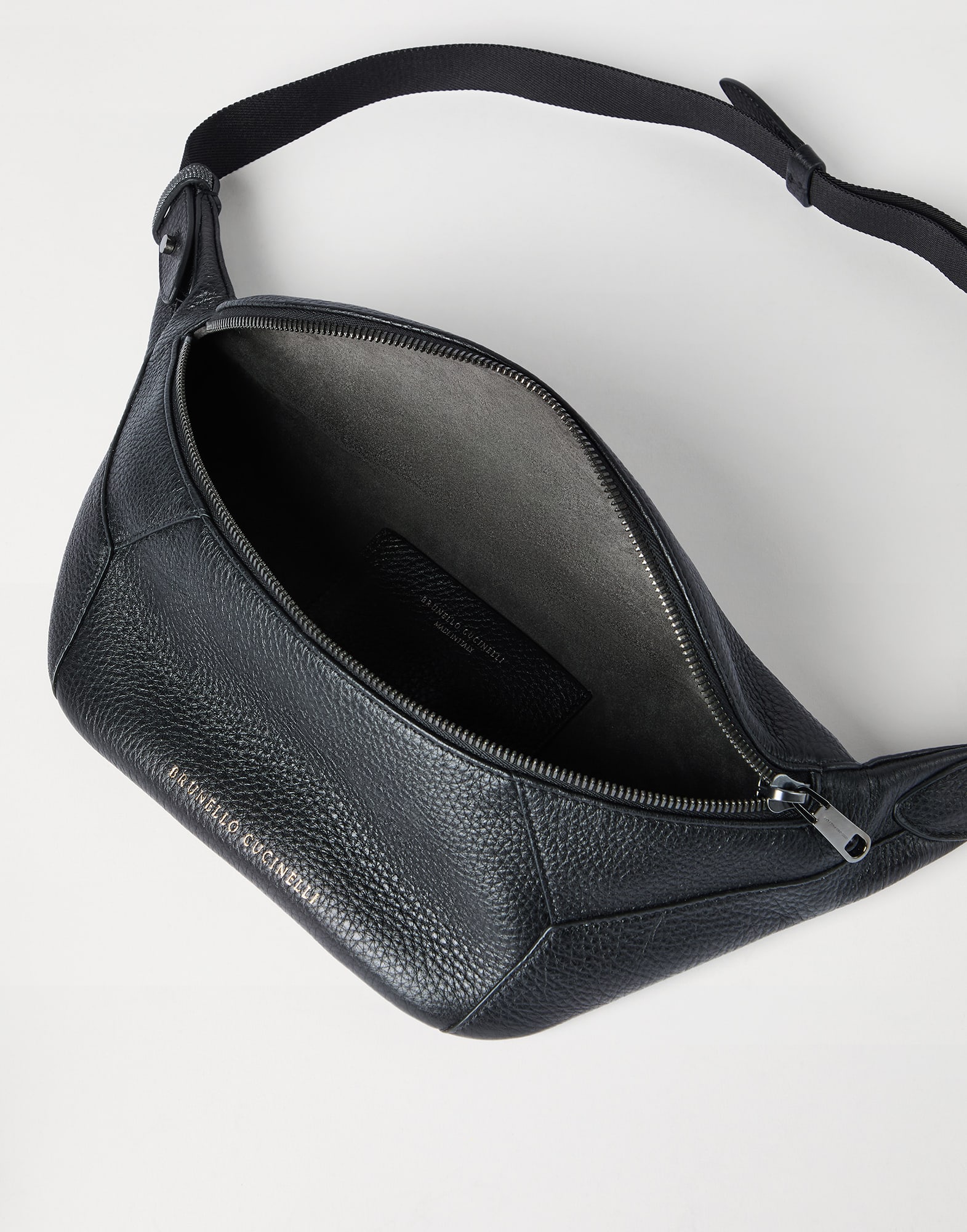 Crossbody Bag - Full look - View Full Screen