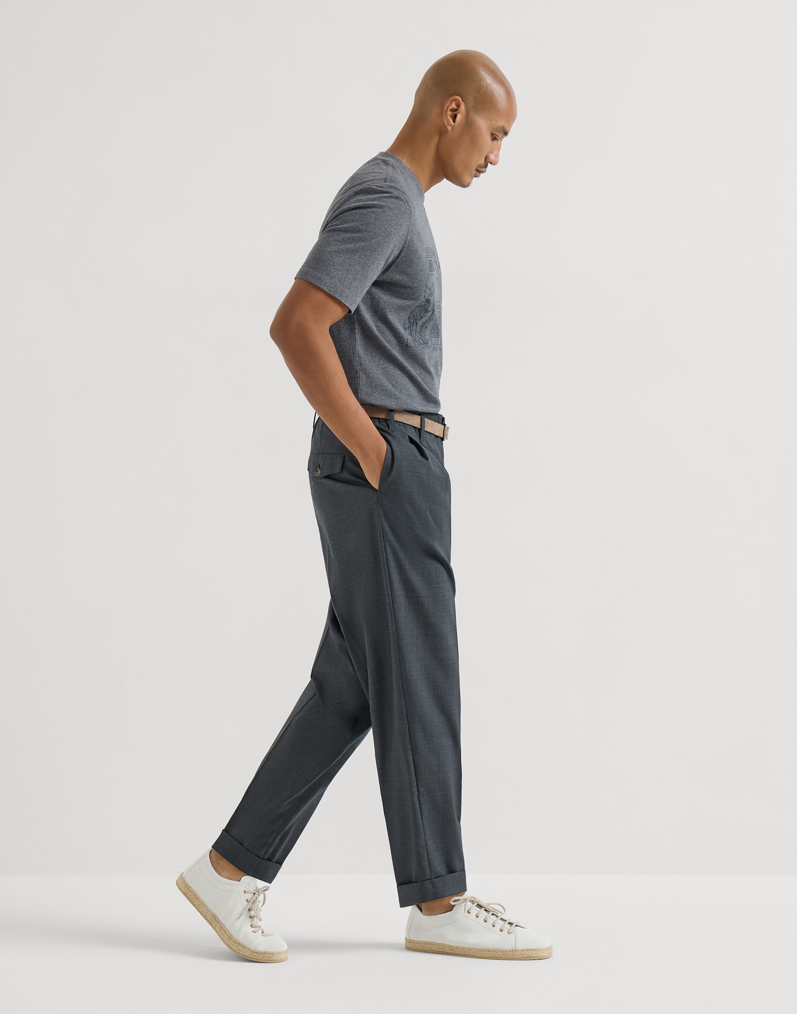 Pleated - Editorial view - View Full Screen