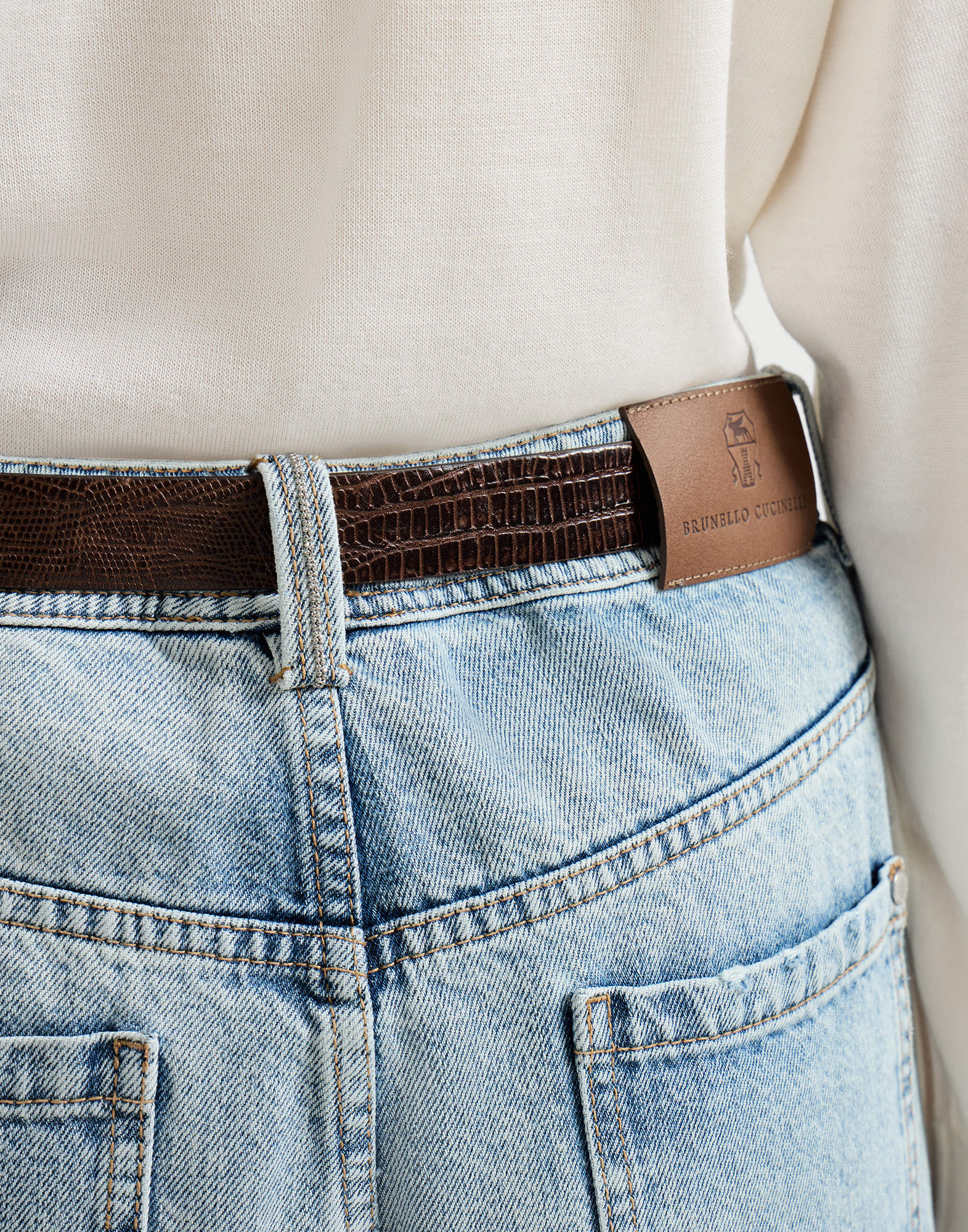 Regular - Detail view - View Full Screen