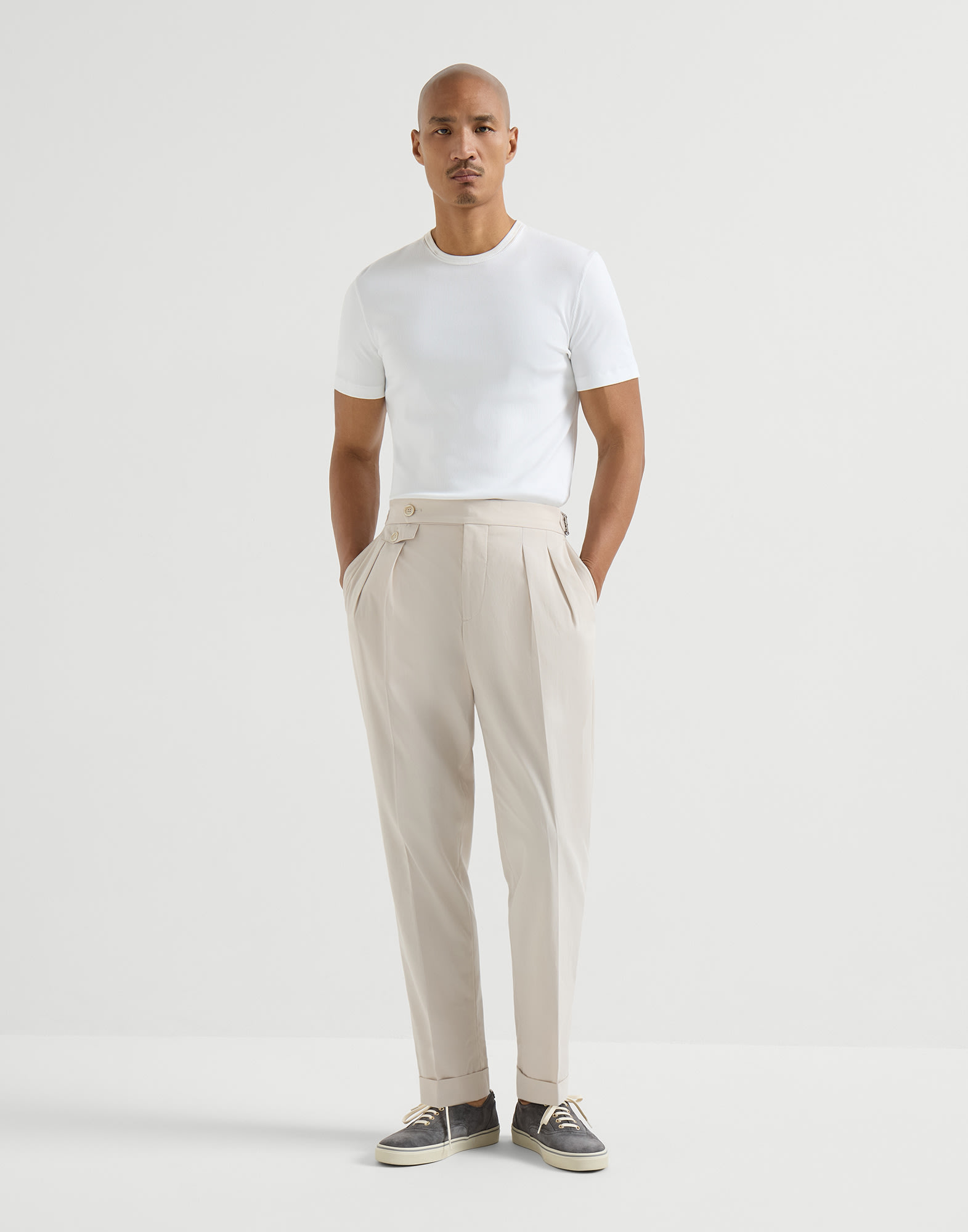 Pleated - Editorial view - View Full Screen