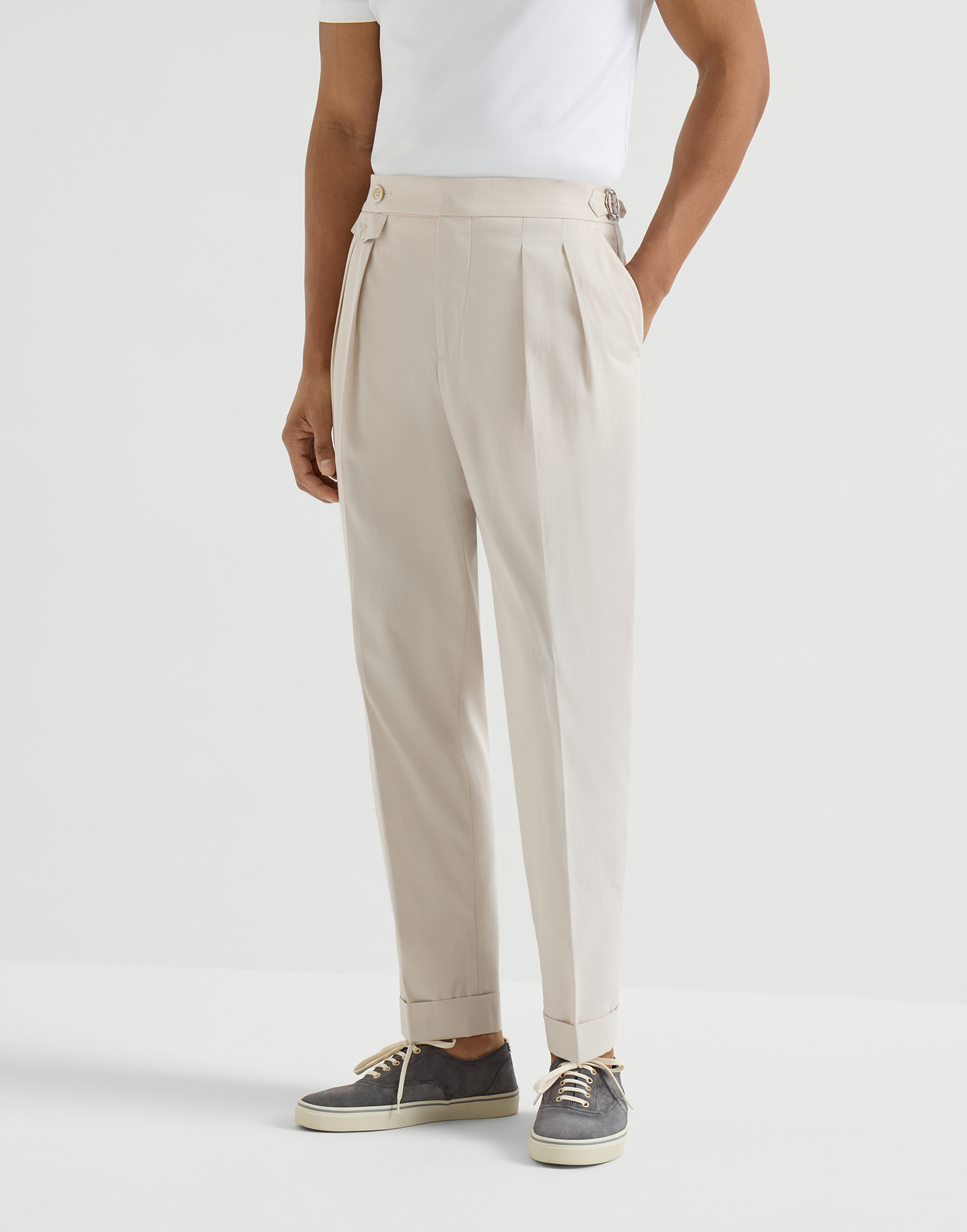 Pleated - Front view - View Full Screen