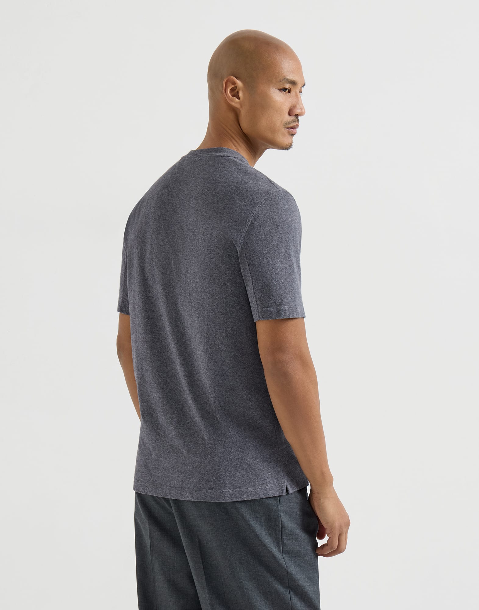 半袖Tシャツ - 後ろ - 全画面表示