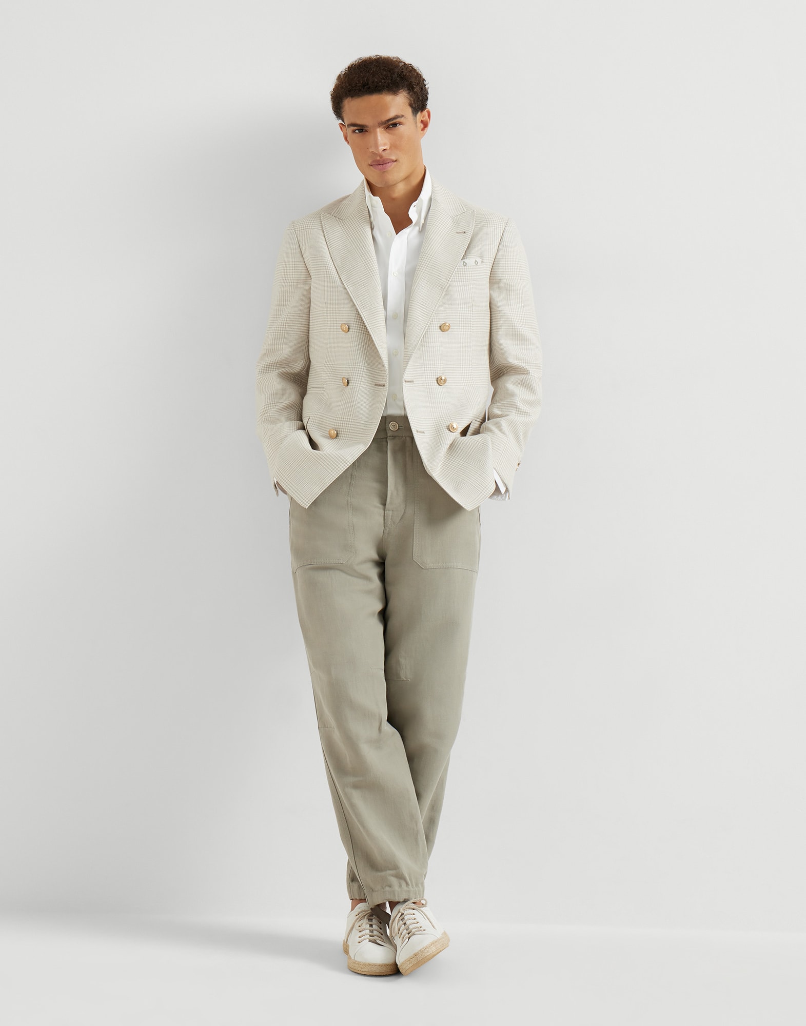 Cargo - Full look - View Full Screen