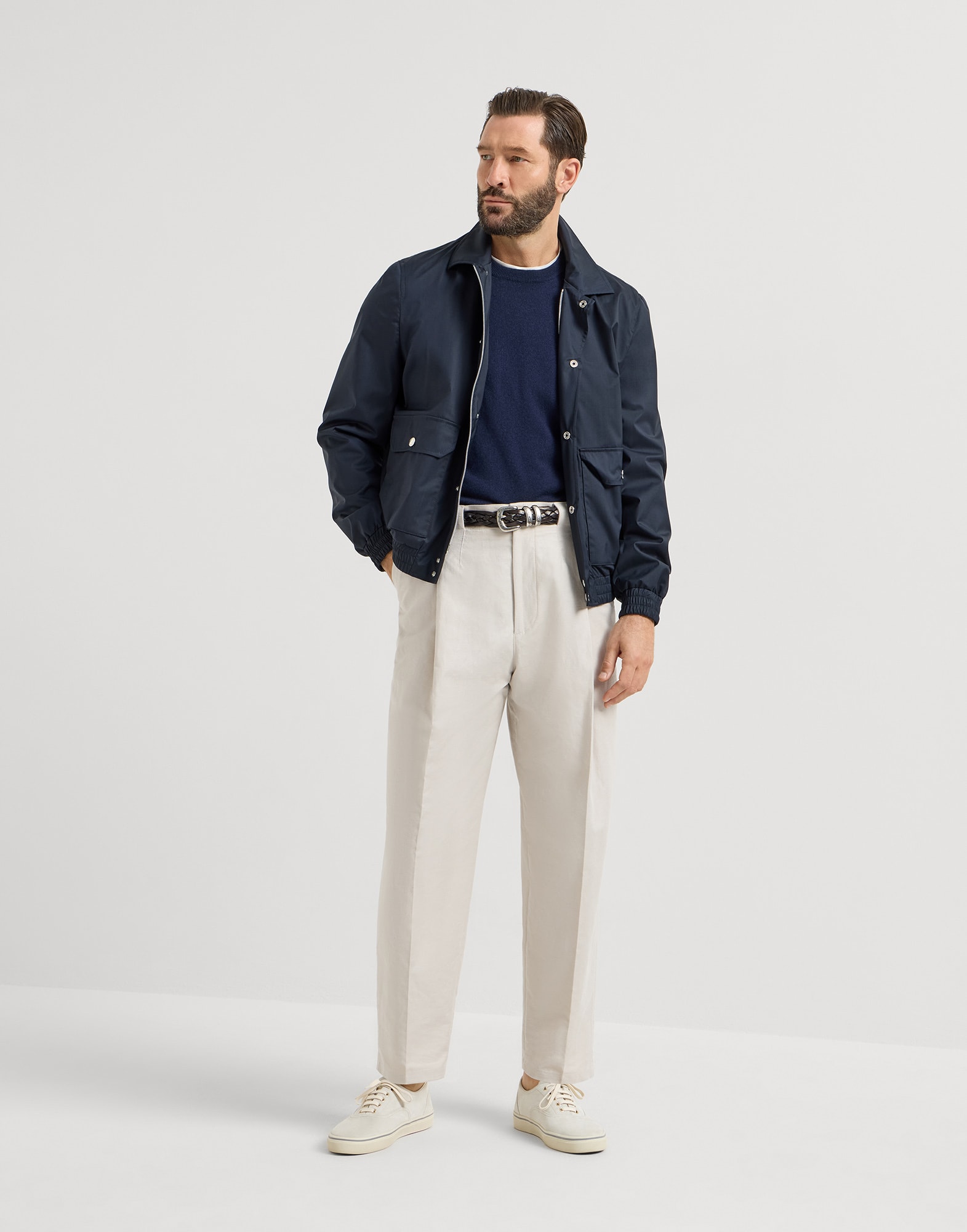 Crewneck - Full look - View Full Screen