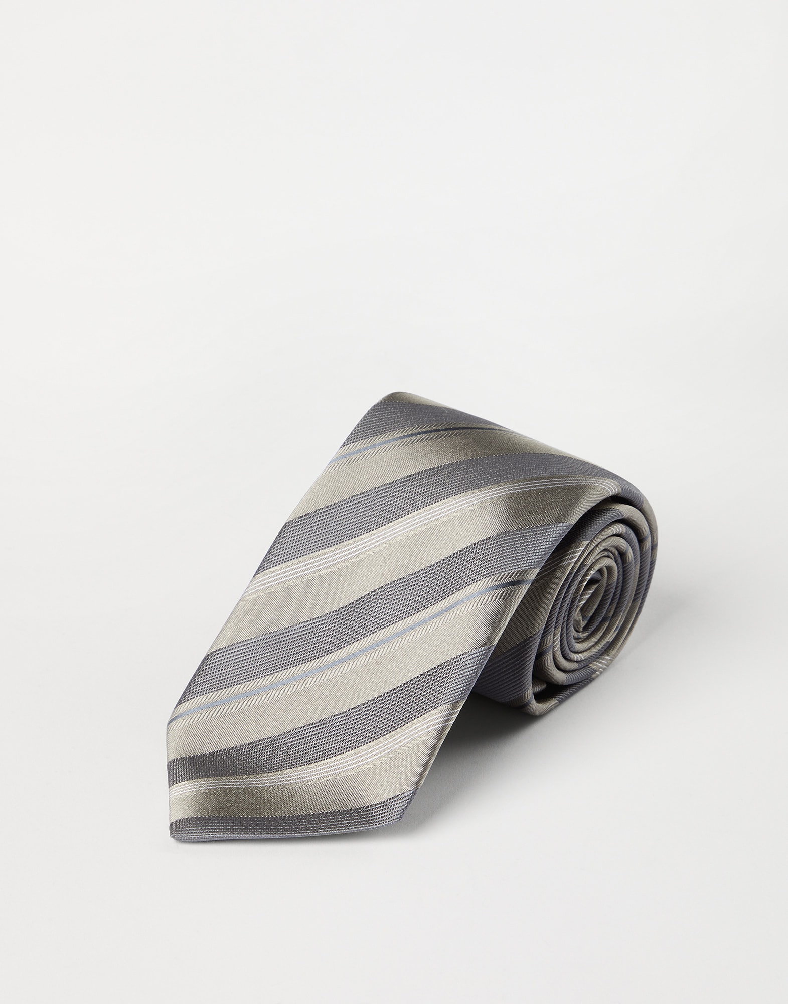 Tie - Detail view - View Full Screen