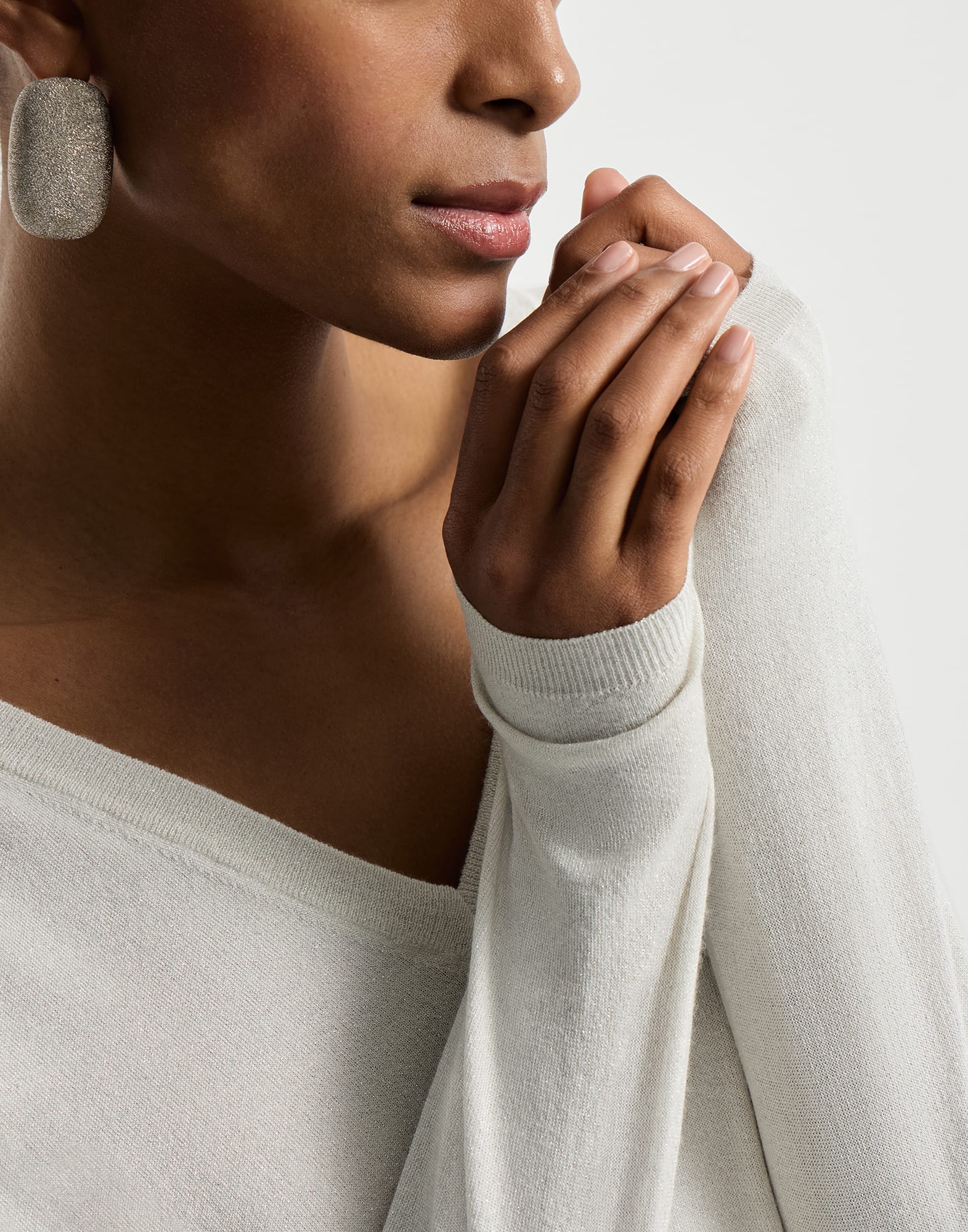 V-neck - Detail view - View Full Screen