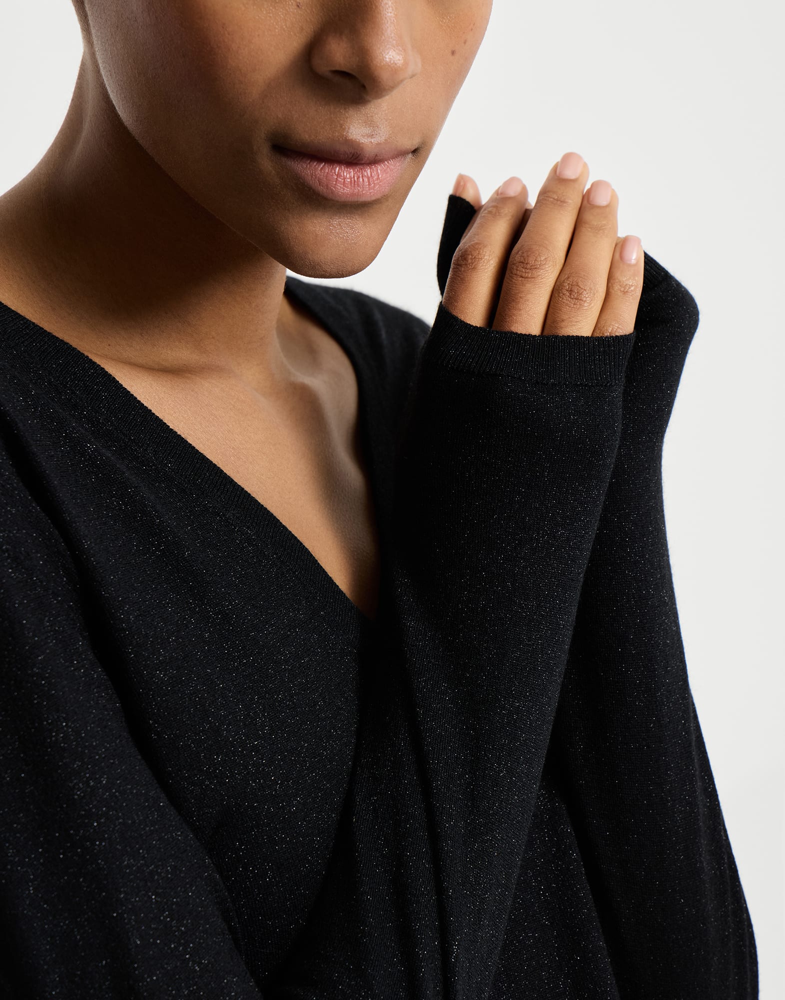 V-neck - Detail view - View Full Screen