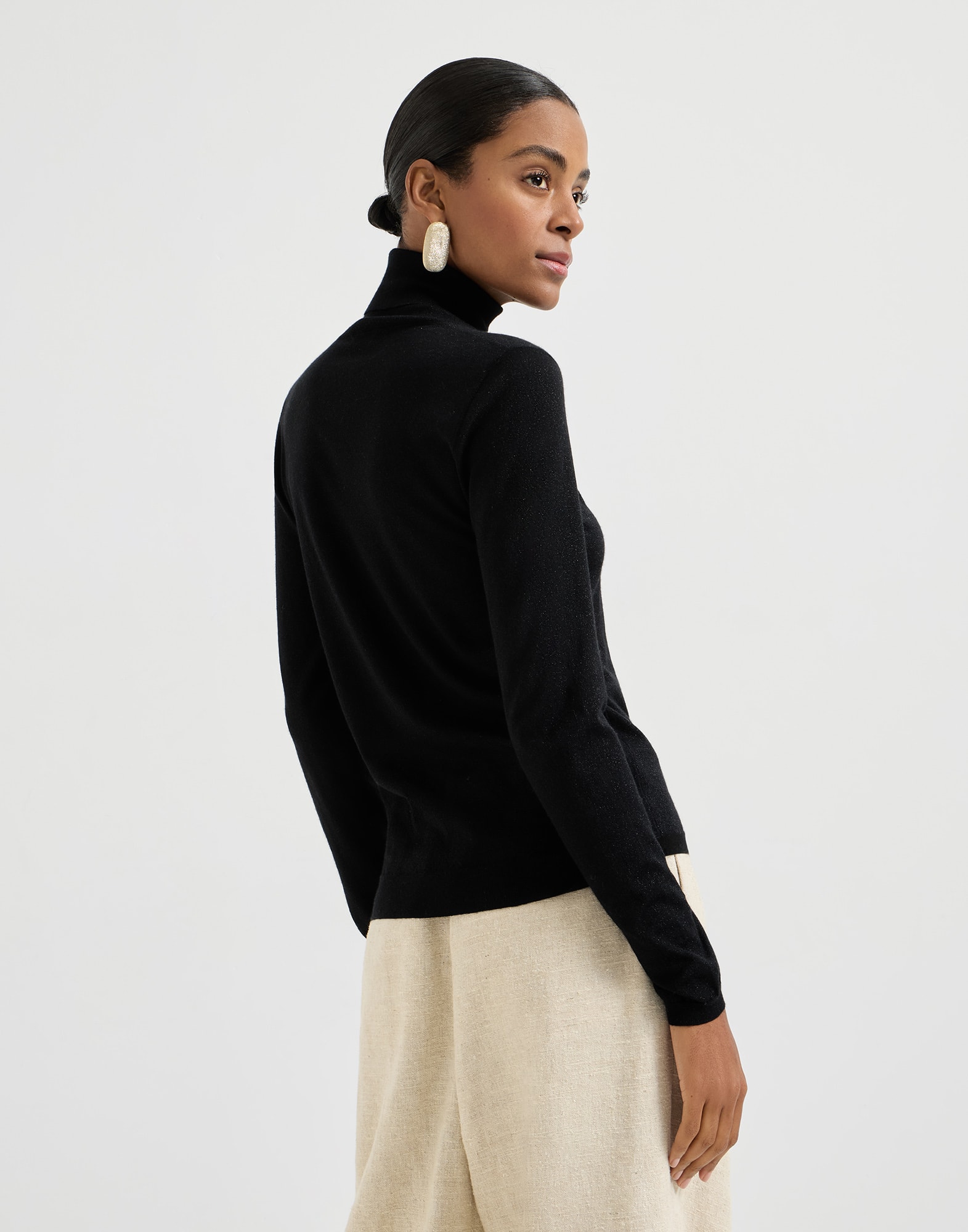 Turtleneck - Back view - View Full Screen