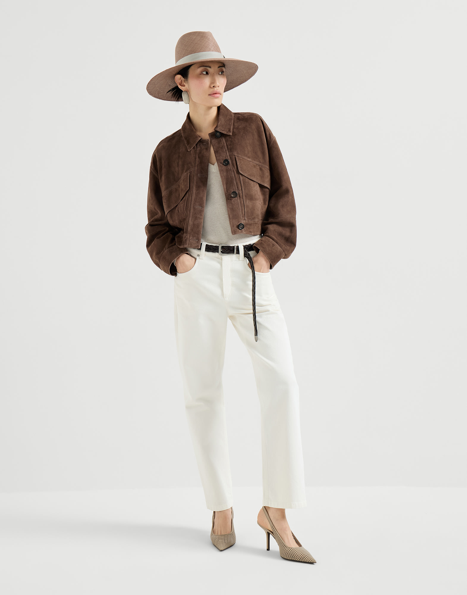 V-neck - Full look - View Full Screen