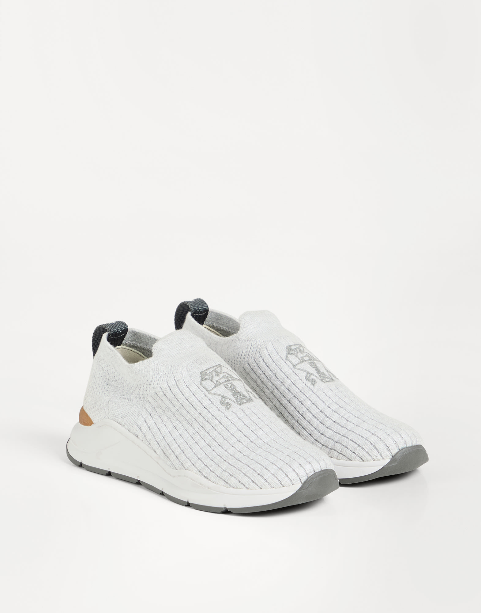 运动鞋 - 正面视角 - 正面观看 - 全屏观看