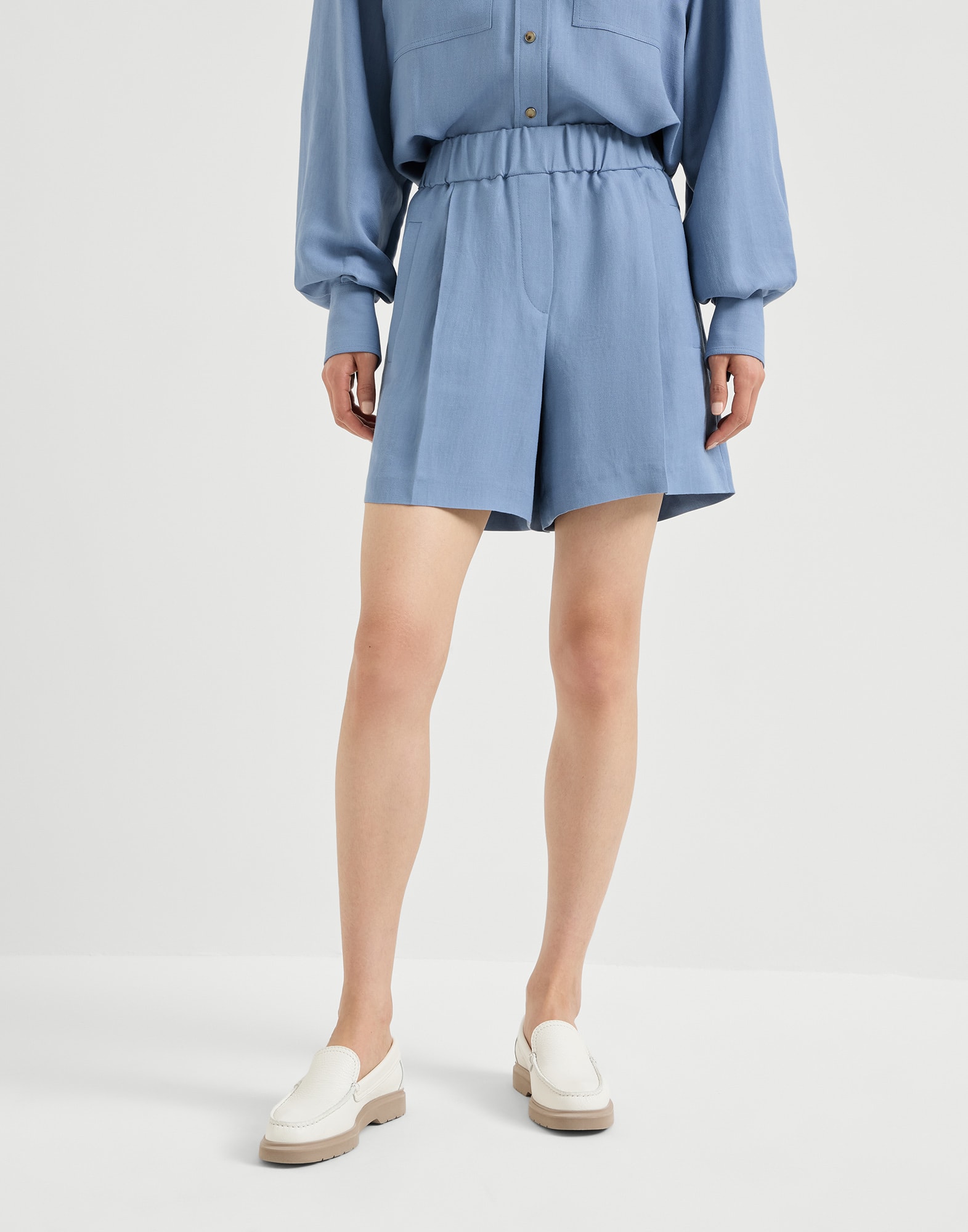 Bermuda & Shorts - Front view - View Full Screen