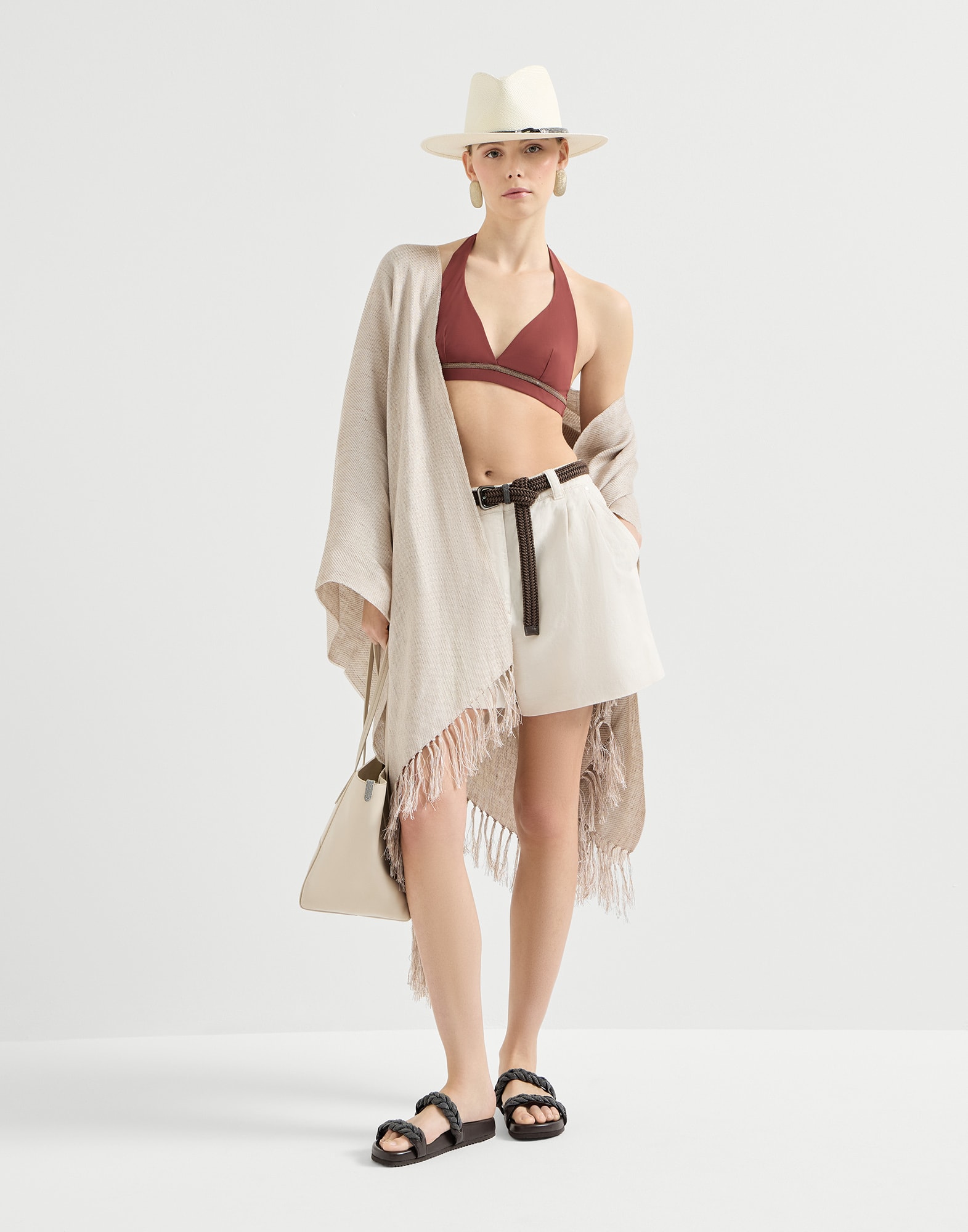 261WOUTFITCS335 image number 0