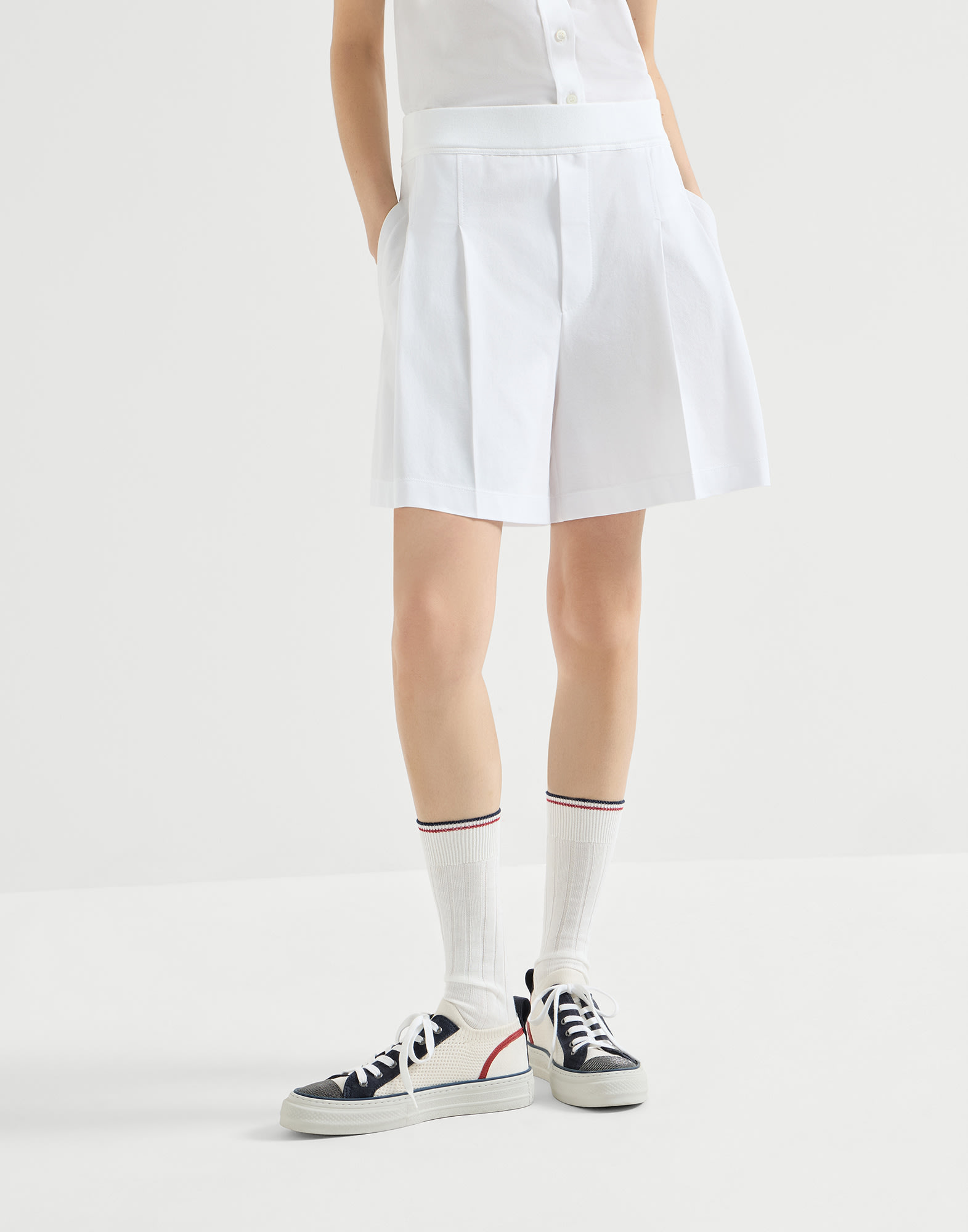 Bermuda & Shorts - Front view - View Full Screen