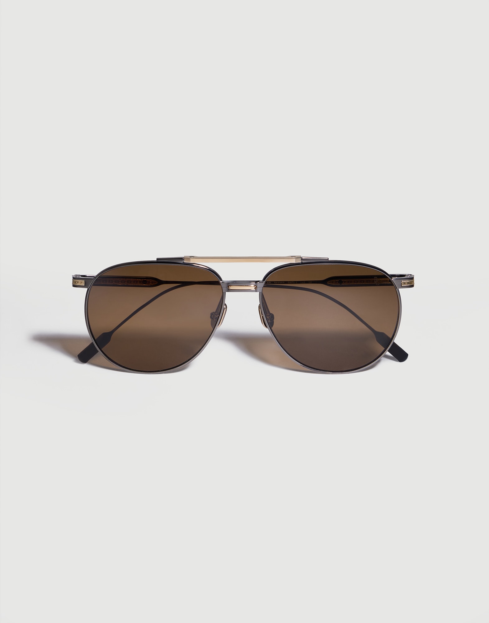 Titanium - Front view - View Full Screen