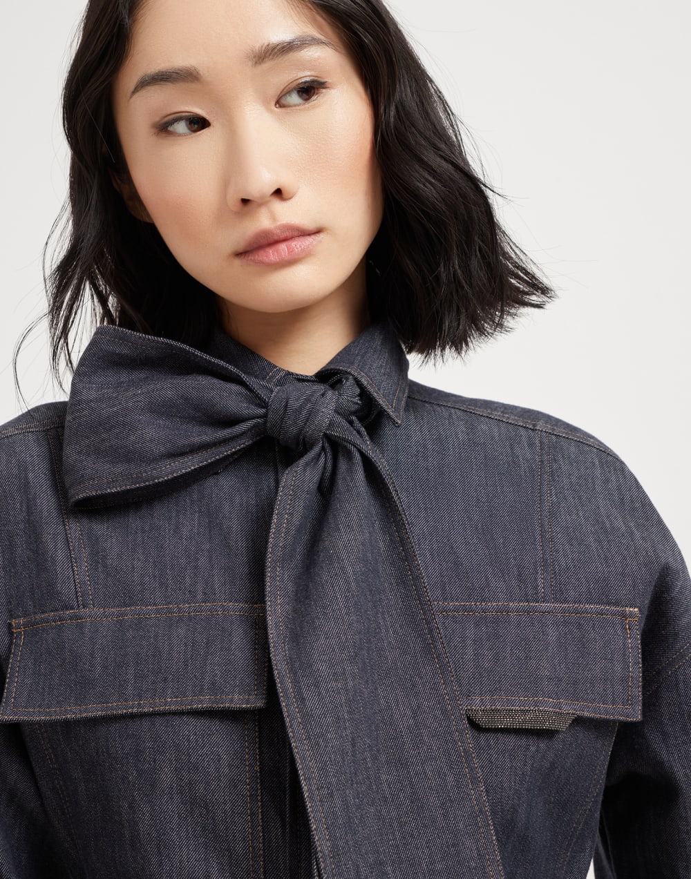 Camisa con Lavallière y Monile Denim Oscuro Mujer - Brunello Cucinelli