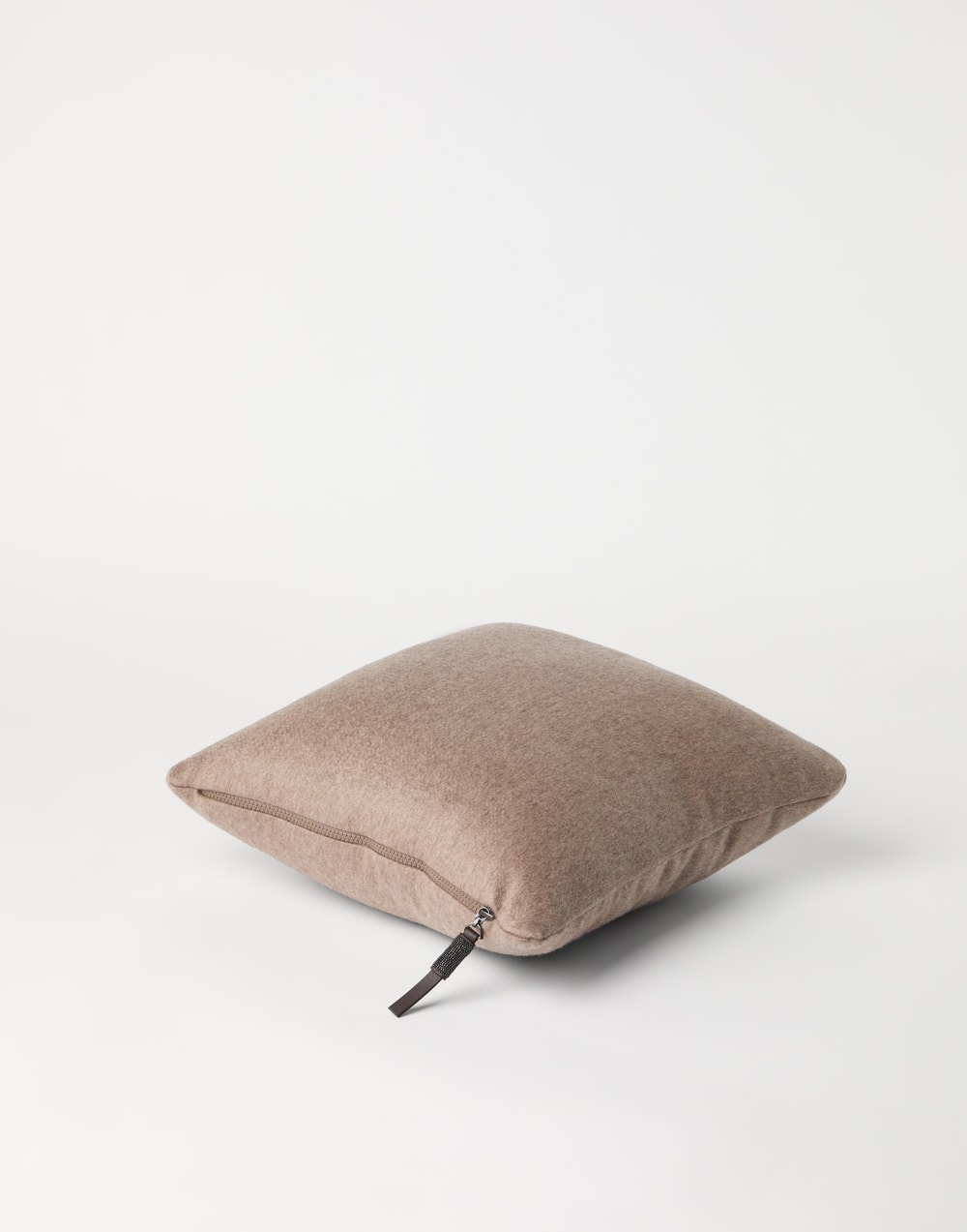 Cashmere beaver cushion Dove Grey Lifestyle - Brunello Cucinelli