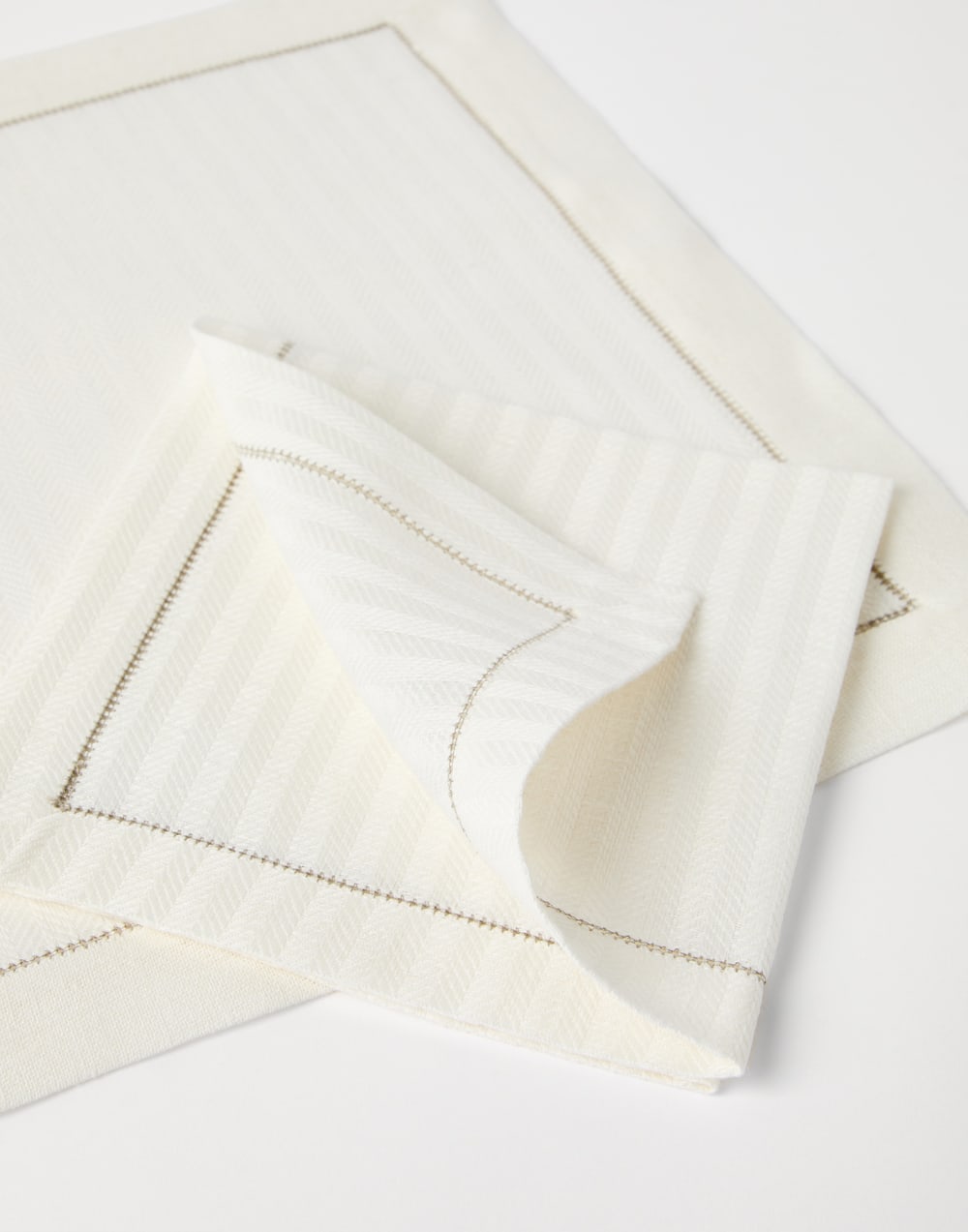 套装餐垫和餐巾 白色 生活风格 - Brunello Cucinelli