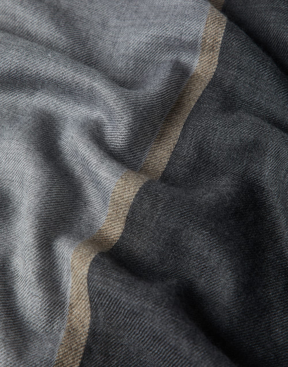 丝绒混纺围巾 炮铜灰色 男款 - Brunello Cucinelli