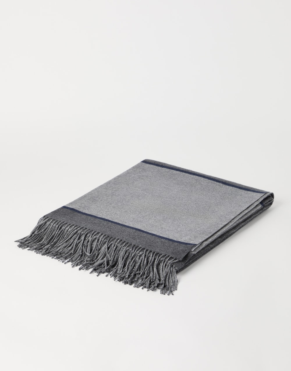 Silk throw with fringe Medium Grey Lifestyle - Brunello Cucinelli