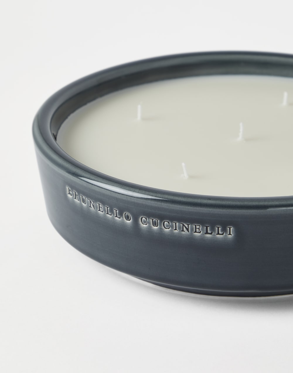 Vela extragrande Gris Oscuro Lifestyle - Brunello Cucinelli