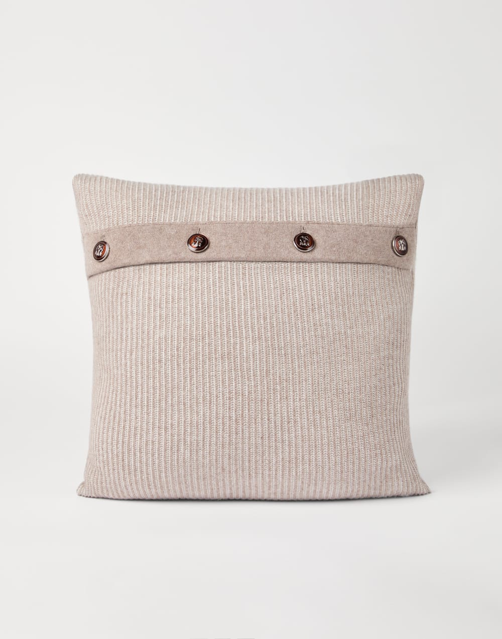 Vanisé cushion with buttons Hazelnut Lifestyle - Brunello Cucinelli