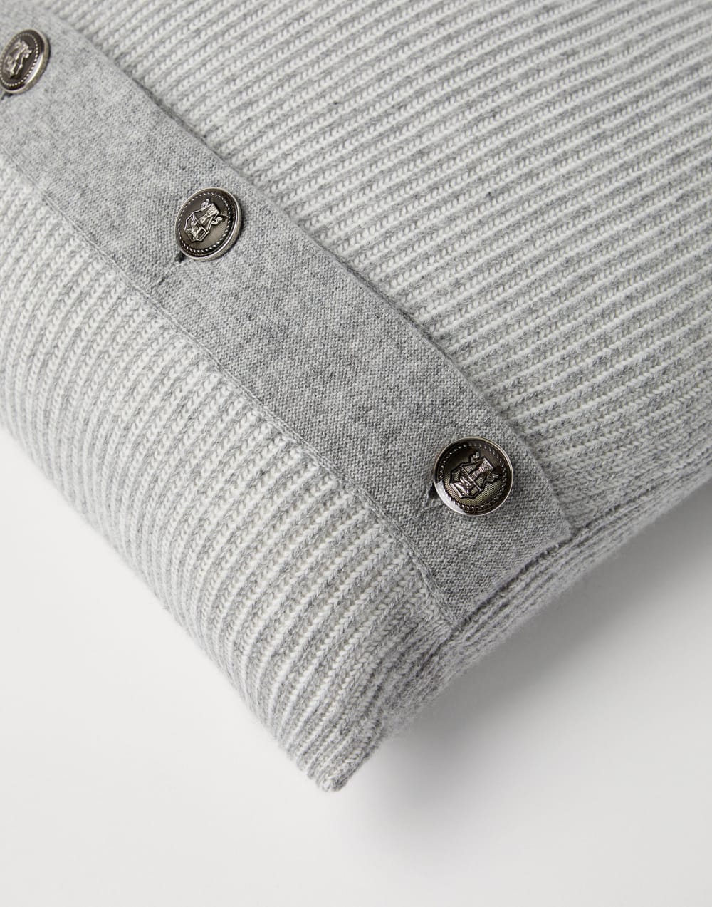 Подушка платированной вязки с пуговицами Серый Стиль жизни - Brunello Cucinelli