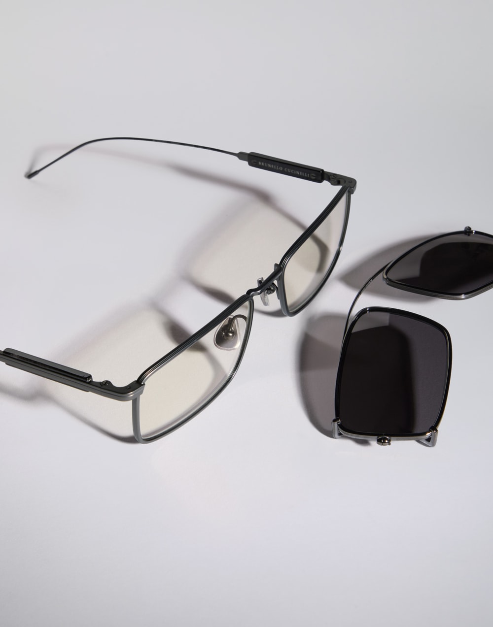 Occhiale in titanio e corno con clip-on Grigio Opaco Occhiali - Brunello Cucinelli