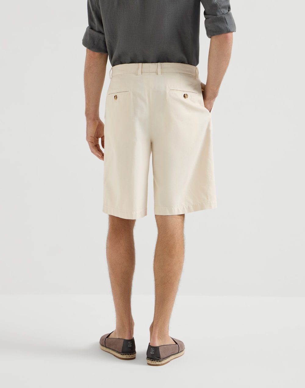 タック入り バミューダパンツ オフホワイト メンズ - Brunello Cucinelli