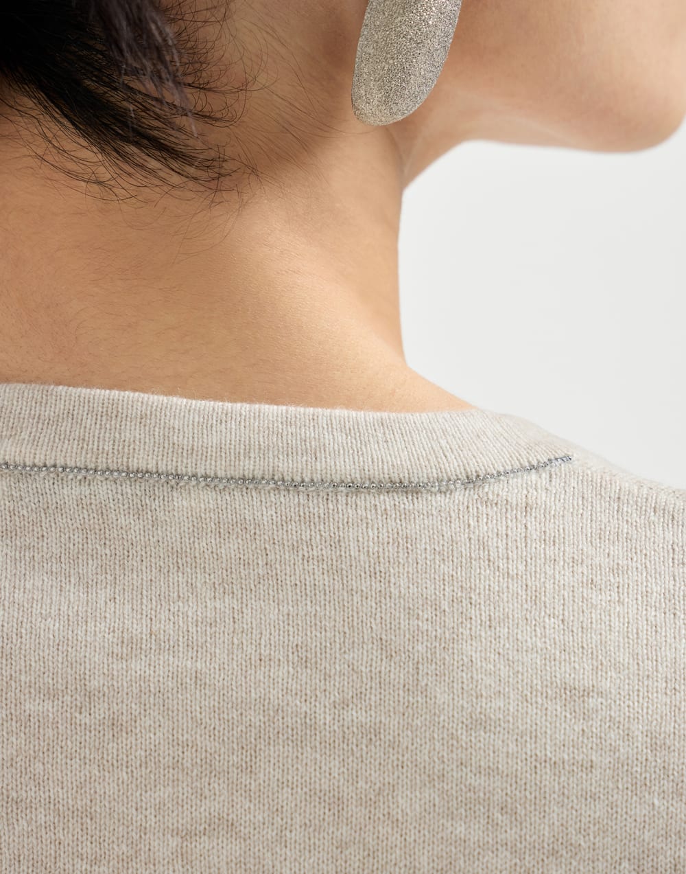 Cashmere sweater with monili Oyster Woman - Brunello Cucinelli
