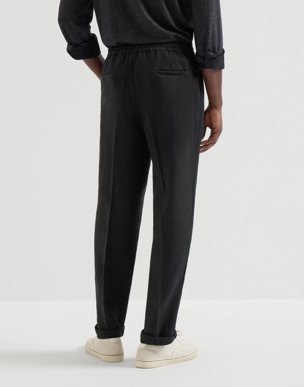 ドローストリング入りトラウザーズ ブラック メンズ - Brunello Cucinelli