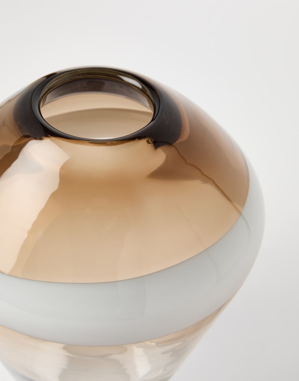 Murano glass striped vase Natural Lifestyle - Brunello Cucinelli