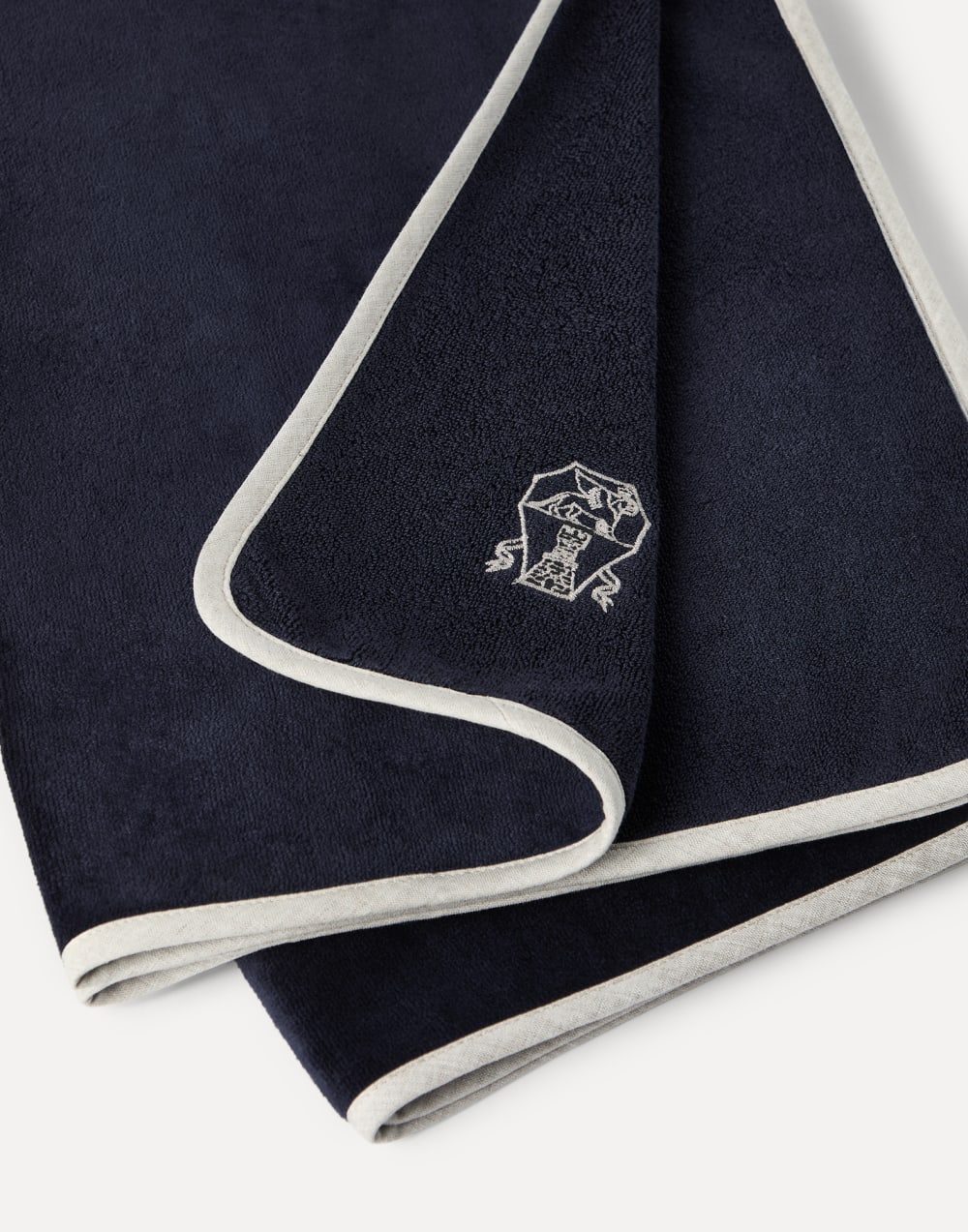 2-piece terrycloth towel set Navy Blue Lifestyle - Brunello Cucinelli