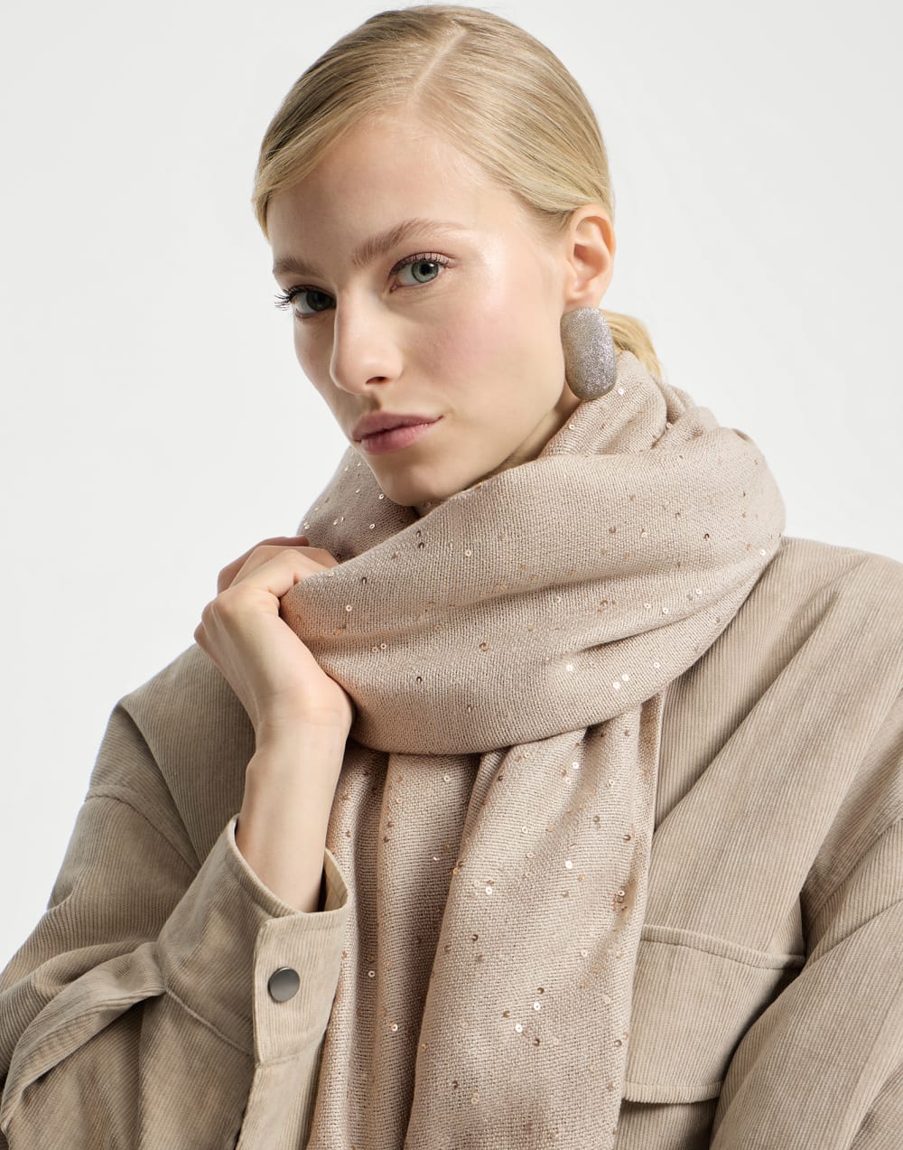 Cashmere and silk Diamond yarn scarf Beige Woman - Brunello Cucinelli