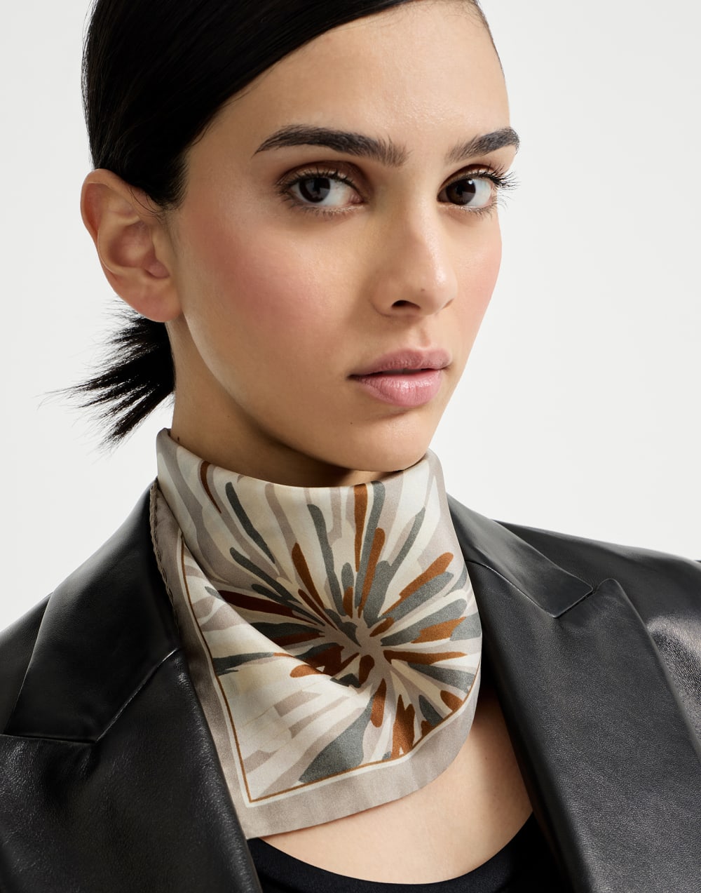 Bloom print pongee foulard Beige Woman - Brunello Cucinelli