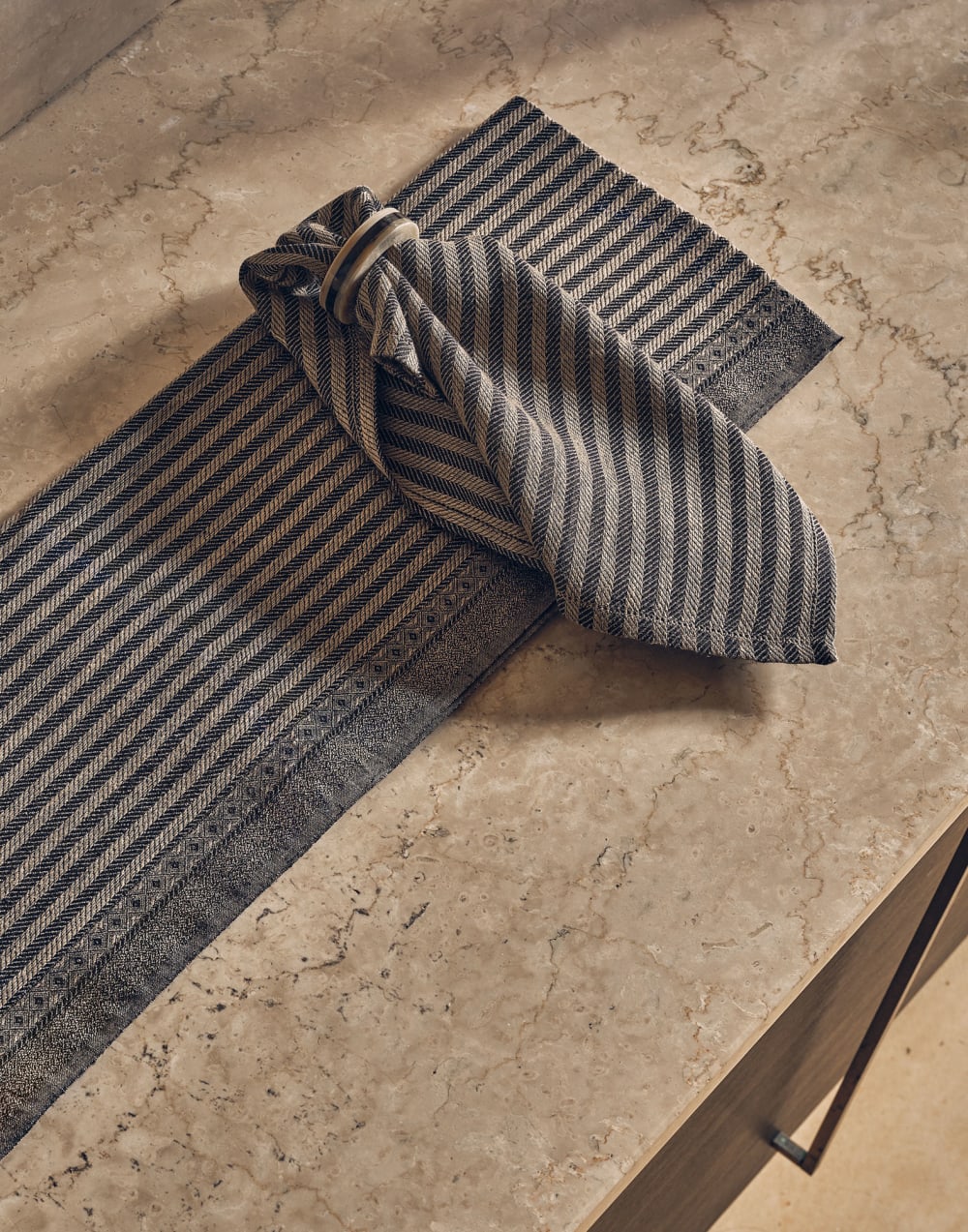 Runner and napkins set Dark Military Lifestyle - Brunello Cucinelli