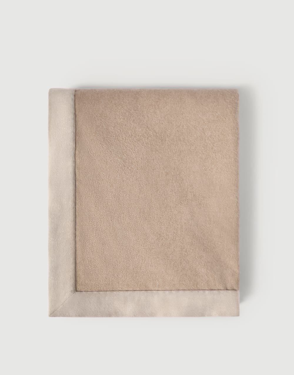 Cashmere throw with contrasting border Beige Lifestyle - Brunello Cucinelli