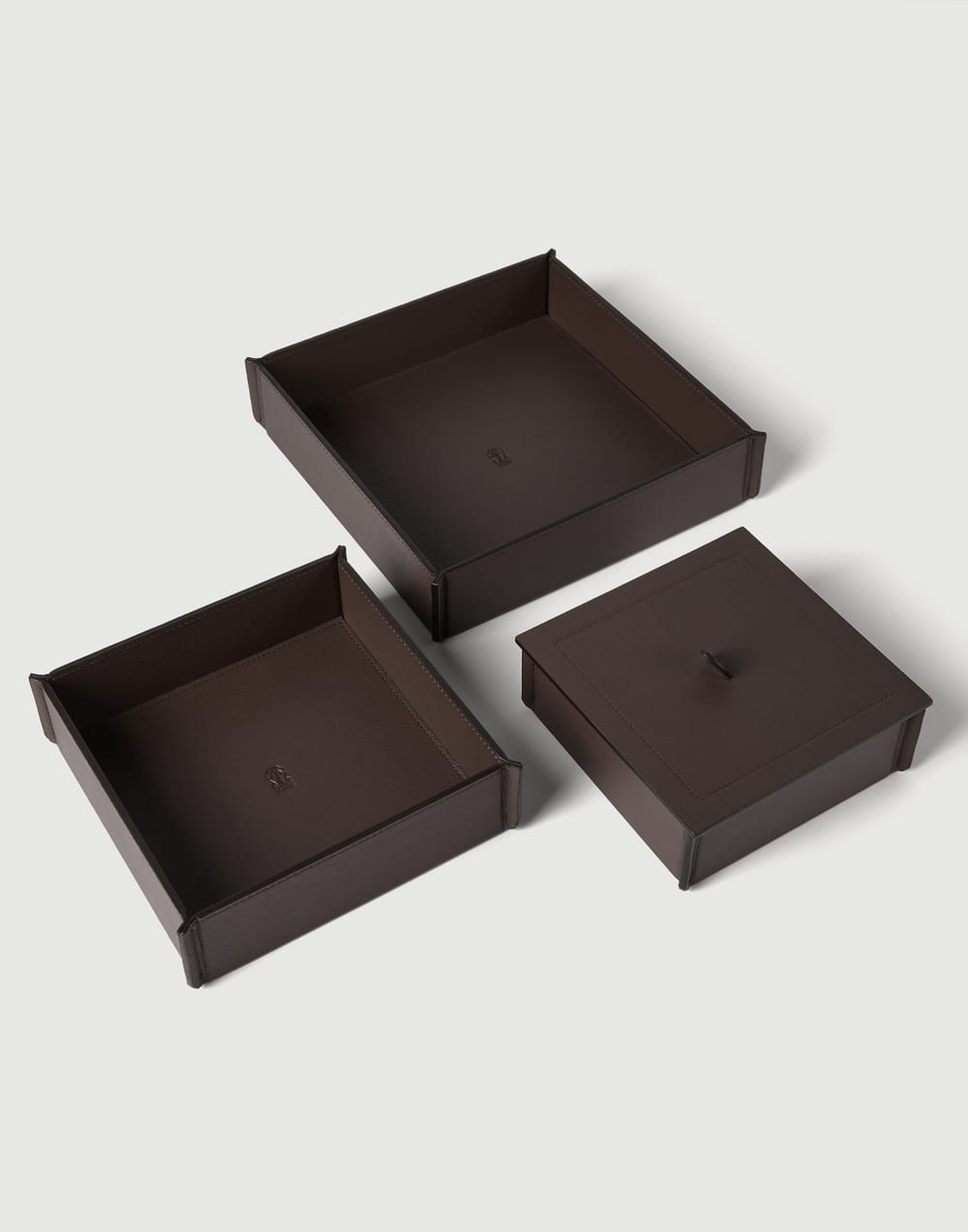 Set mit drei Aufbewahrungsboxen mit Deckel Zigarrenbraun Lifestyle - Brunello Cucinelli