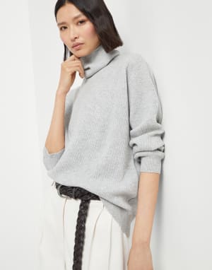 ⭐︎BRUNELLO CUCINELLI ⭐︎カシミヤ ポンチョ BRUNELLO CUCINELLI(ブルネロクチネリ) ポンチョ・ケープ