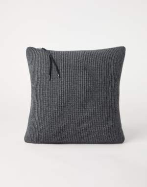 ブルネロクチネリカシミアクッションカバー デザイナーズ装飾クッション | Brunello Cucinelli