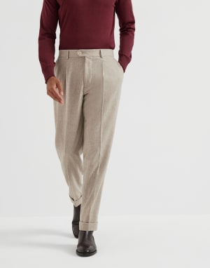 Leisure fit trousers with pleats Beige Man - Brunello Cucinelli