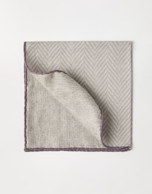 ブルネロクチネリ【美品】ネクタイ　グレー系　極上ウール　カシミヤ、シルク混 BRUNELLO CUCINELLI ネクタイ グレー カシミヤ混（BRUNELLO