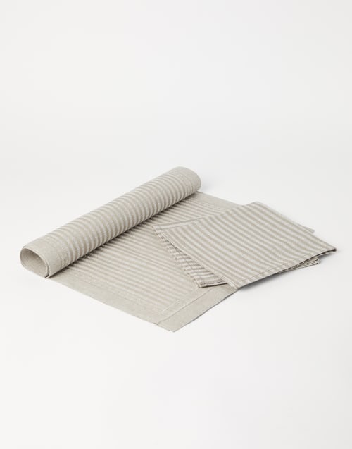 Table decorations: view all dining accessories | Brunello Cucinelli